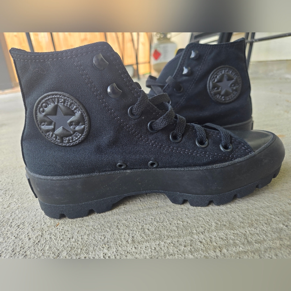 Converse Chuck Taylor Canvas  All Star Hi Lugged Black New Without Tag